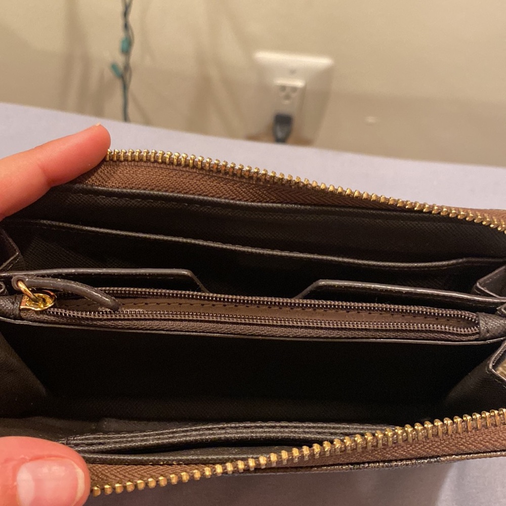 Michael Kors Brown Patterned Wallet - image 4